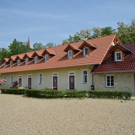 فندق Stara Fara Chržín المظهر الخارجي الصورة
